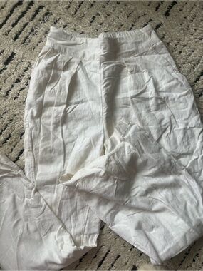 Abercrombie & Fitch White Elastic-Waist Linen-Blend Pants